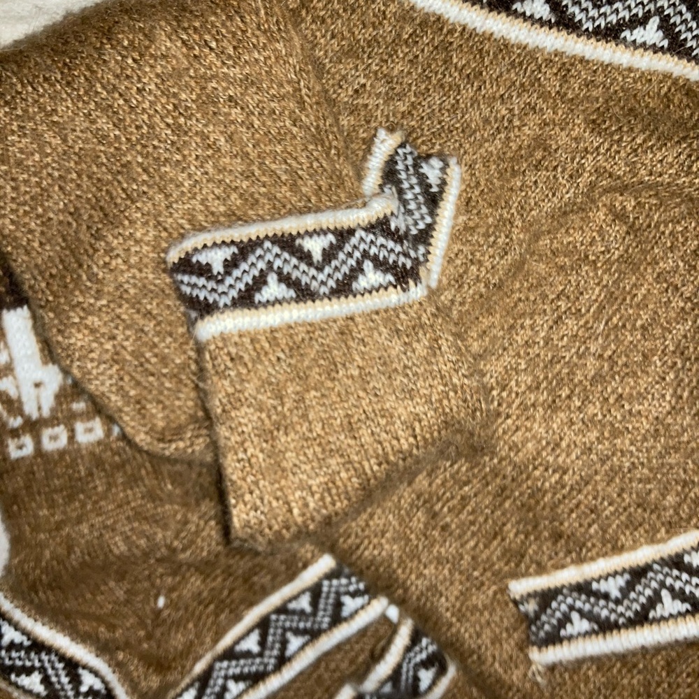 Winter hoodie alpaca fur - Picture 4 of 5